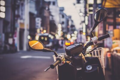 Mieux protéger sa moto grâce à une couverture bien choisie